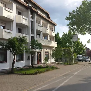 Am Exerzierplatz Mannheim
