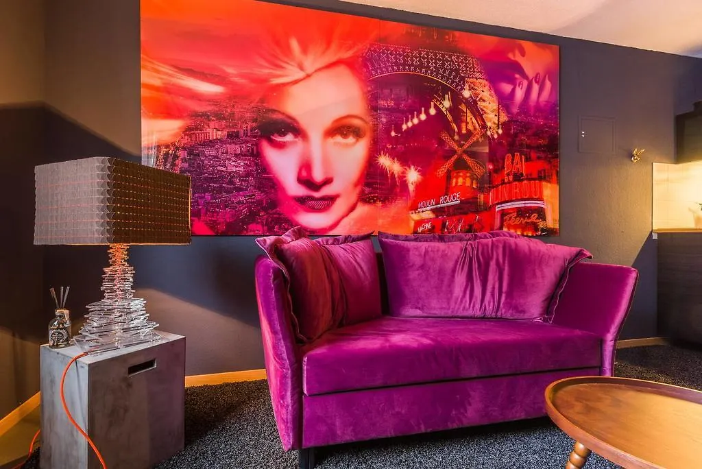 Ferienwohnung Little Savoy - Pure Luxury! Mannheim